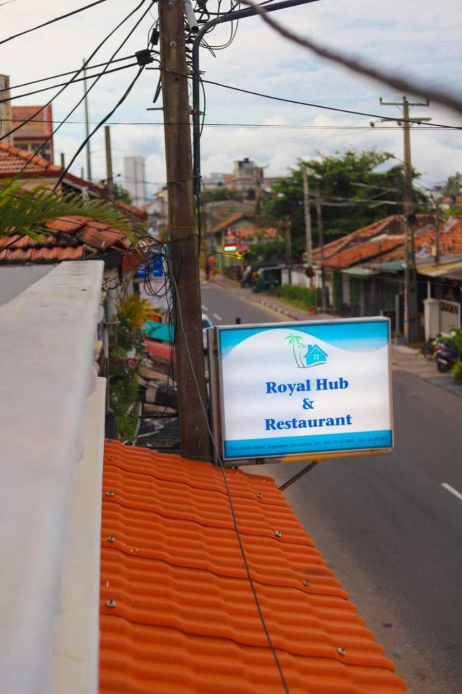 ホテル Royal Hub Kudapaduwa エクステリア 写真